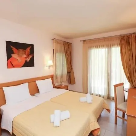 Dreamy Jasmine With Private Pool In Skiathos Villa